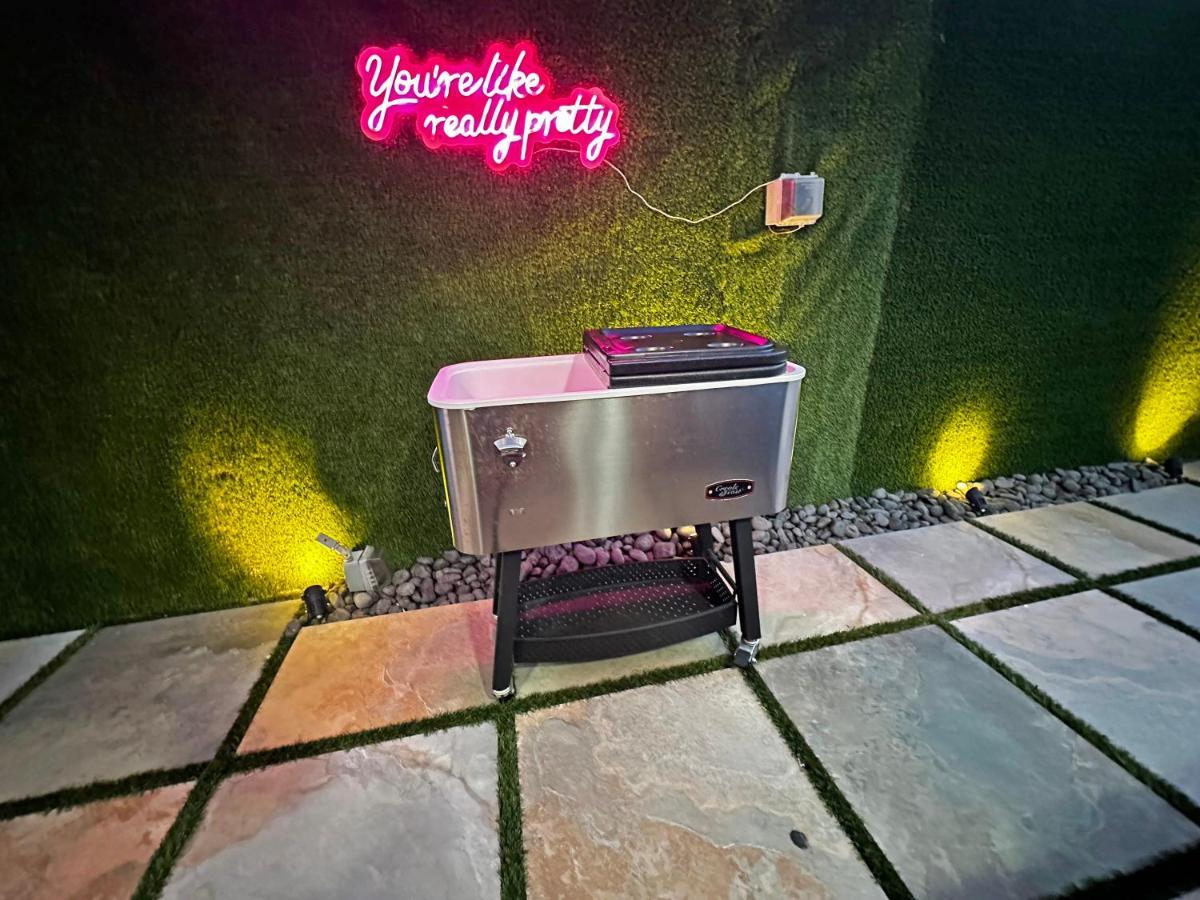Vacay Spot Experience Luna Sky! 65" Tv Bar, Bbq, Shower Massage Jets, Music, Go To Fl Keys ホームステッド エクステリア 写真