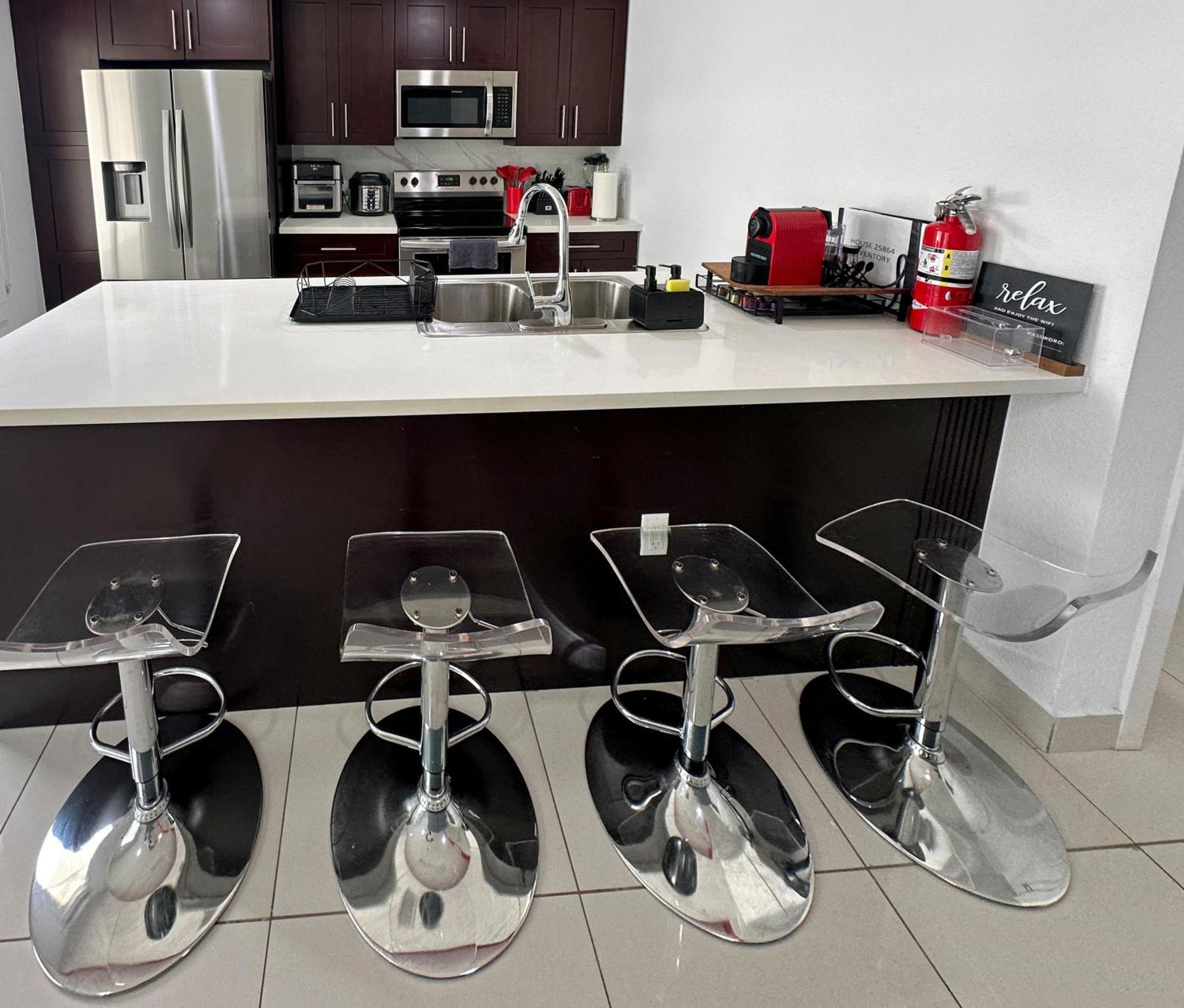 Vacay Spot Experience Luna Sky! 65" Tv Bar, Bbq, Shower Massage Jets, Music, Go To Fl Keys ホームステッド エクステリア 写真