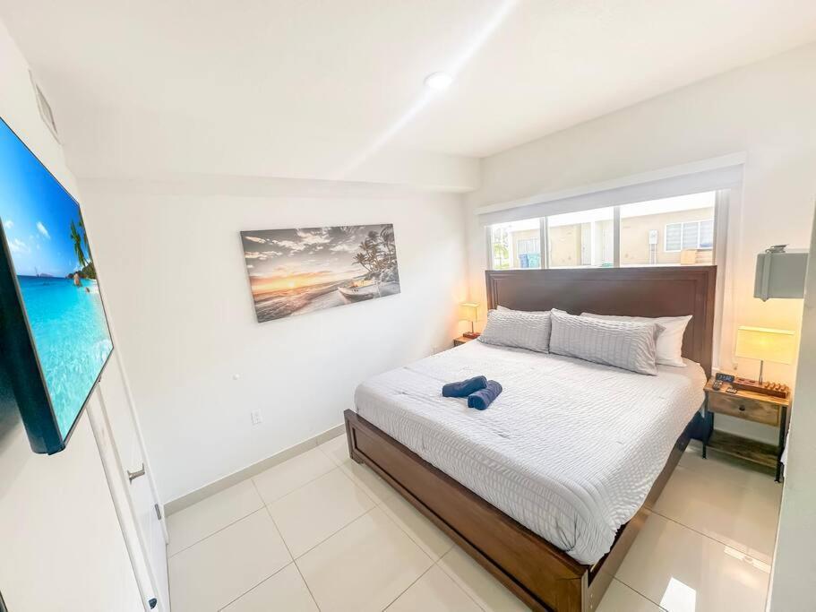 Vacay Spot Experience Luna Sky! 65" Tv Bar, Bbq, Shower Massage Jets, Music, Go To Fl Keys ホームステッド エクステリア 写真