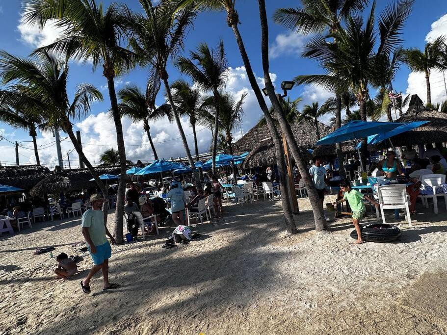 Vacay Spot Experience Luna Sky! 65" Tv Bar, Bbq, Shower Massage Jets, Music, Go To Fl Keys ホームステッド エクステリア 写真